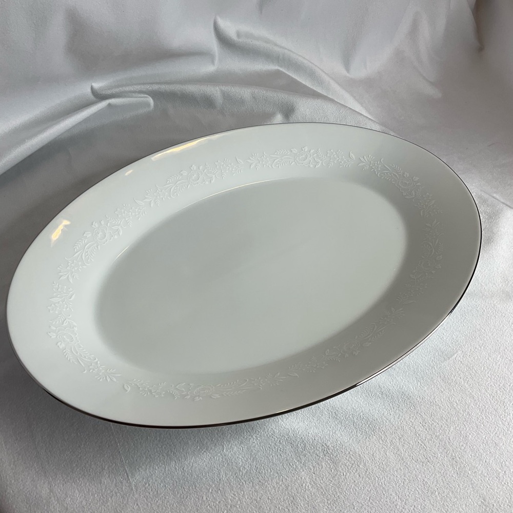 Noritake China Set REINA 6450Q Large Serving Platter 16 in